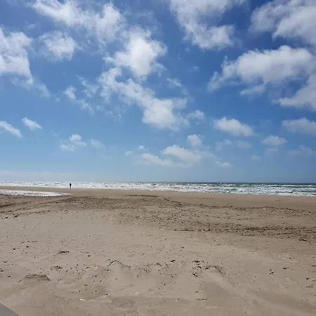 8 Person In Lokken-by Traum * Løkken